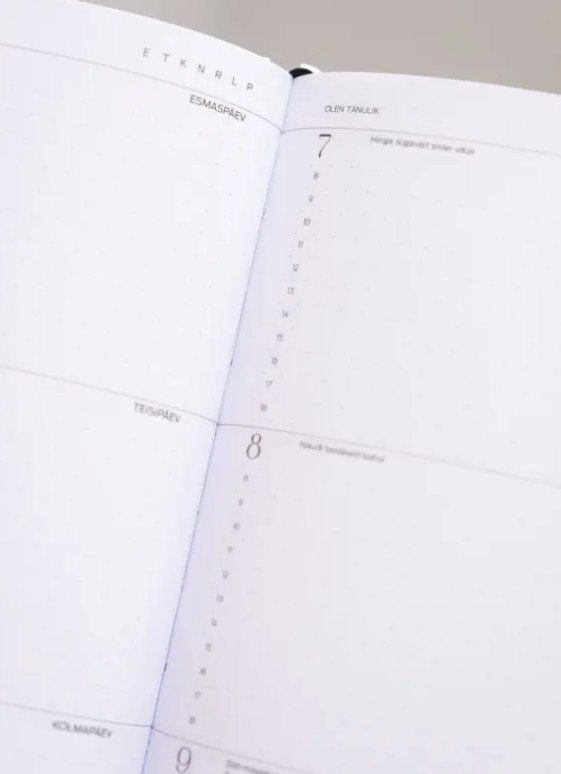 SEIK Tegude Kalender märkmik, öösinine 2026