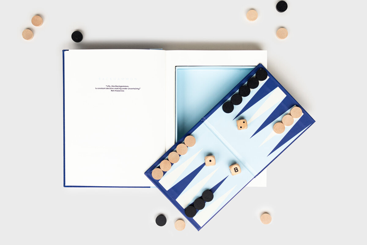 Lauamäng Backgammon in a Book