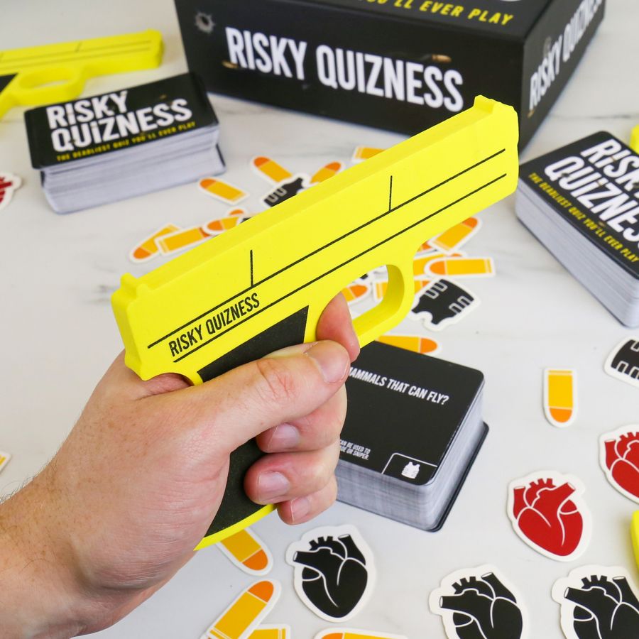 Lauamäng Risky Quizness