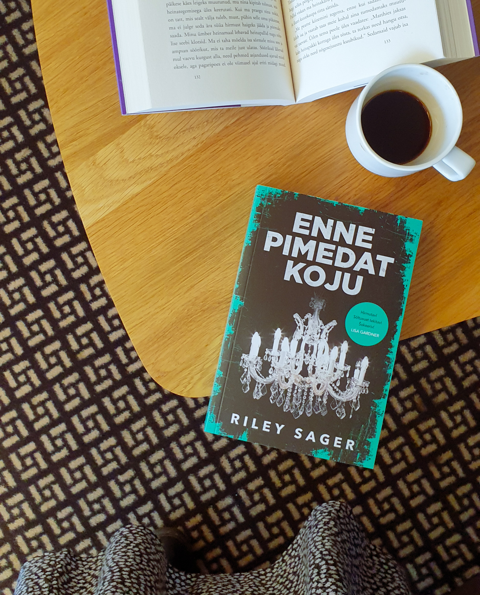 Enne pimedat koju