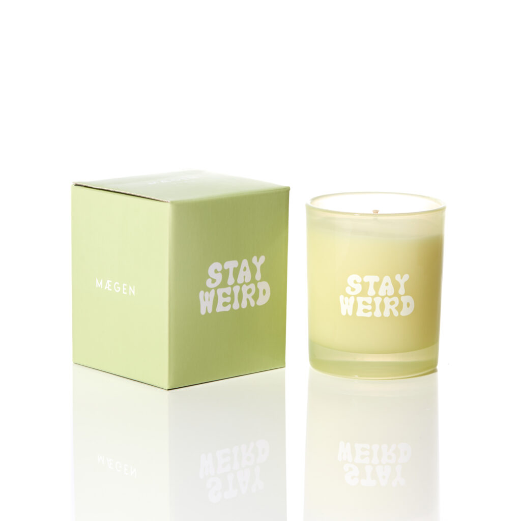Maegen Vibe küünal Stay Weird, Black Coffee & Bergamot
