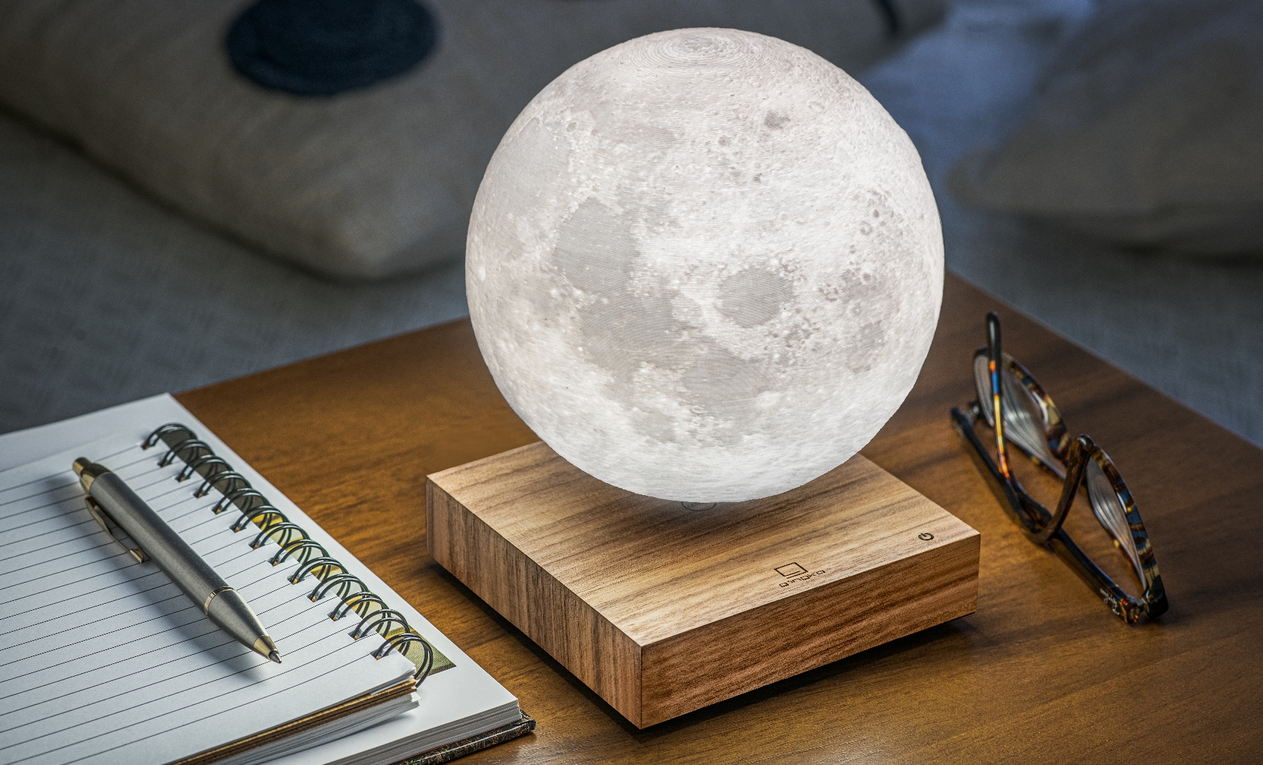 VALGUSTI SMART MOON, WHITE ASH