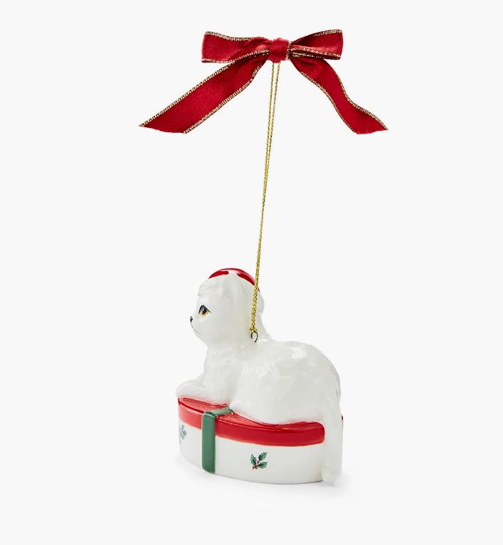 Kuuseehe Christmas Tree Kitten
