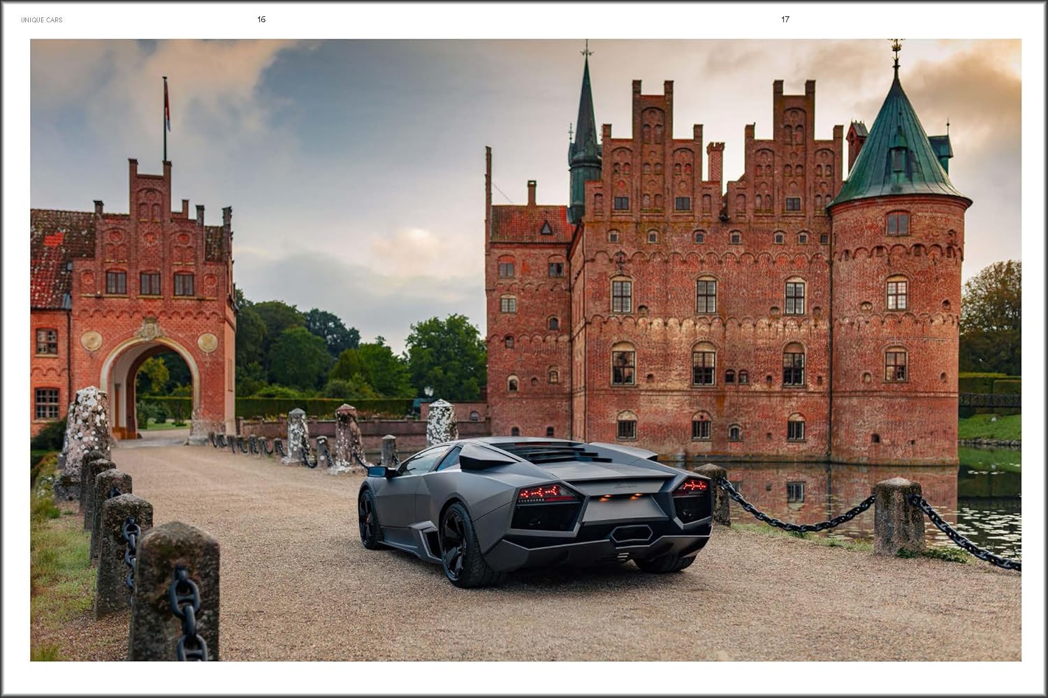 Iconic Cars: The Greatest Modern Classics - Kevin Van Campenhout 
