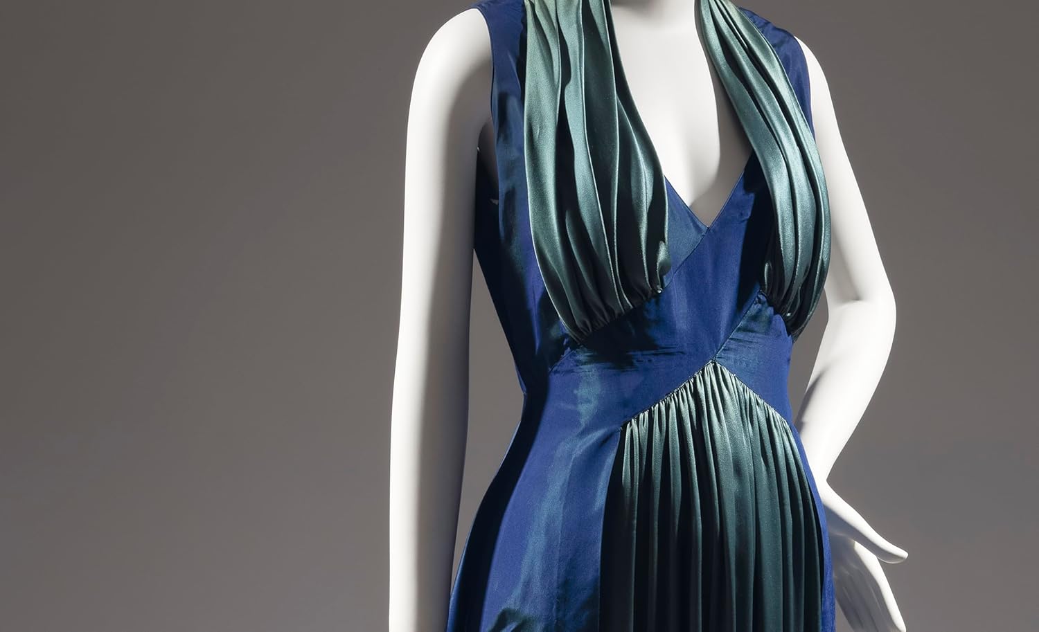 Elizabeth Hawes: Radical American Fashion