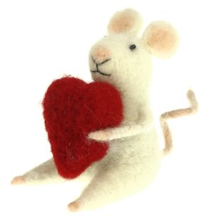 VILDIST HIIR: MOUSE WITH HEART