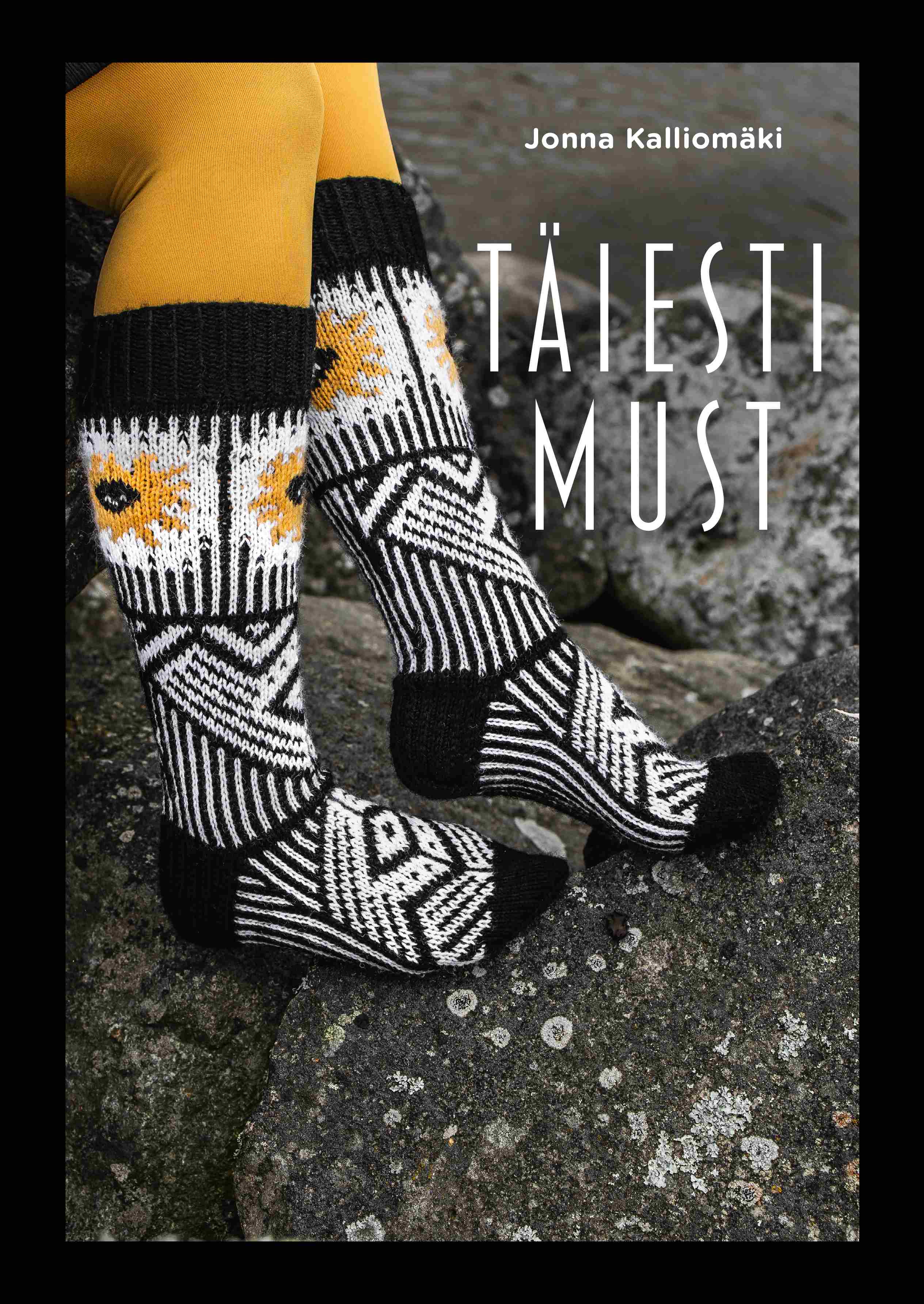 Täiesti must