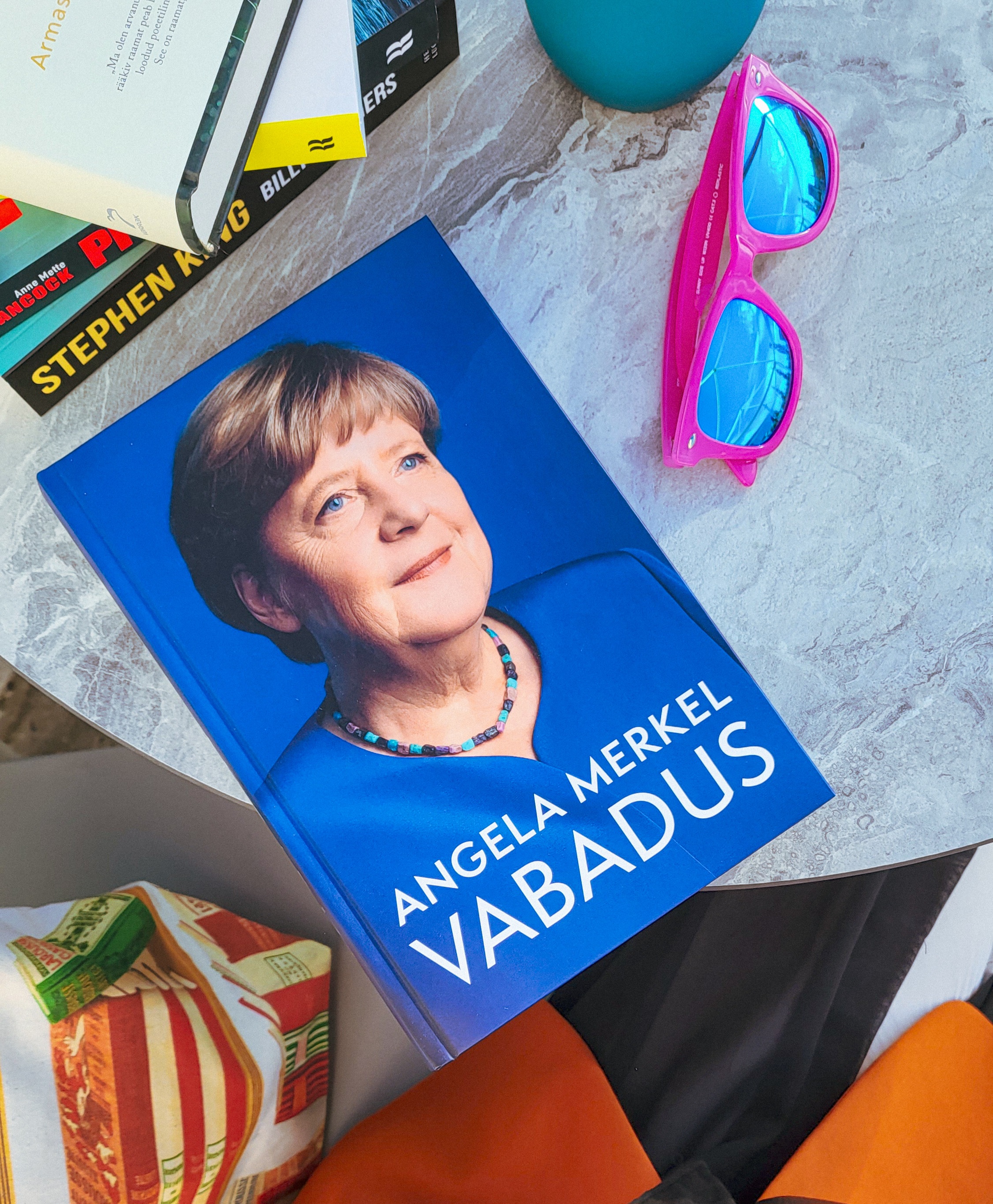 Vabadus. Mälestusi aastatest 1954–2021