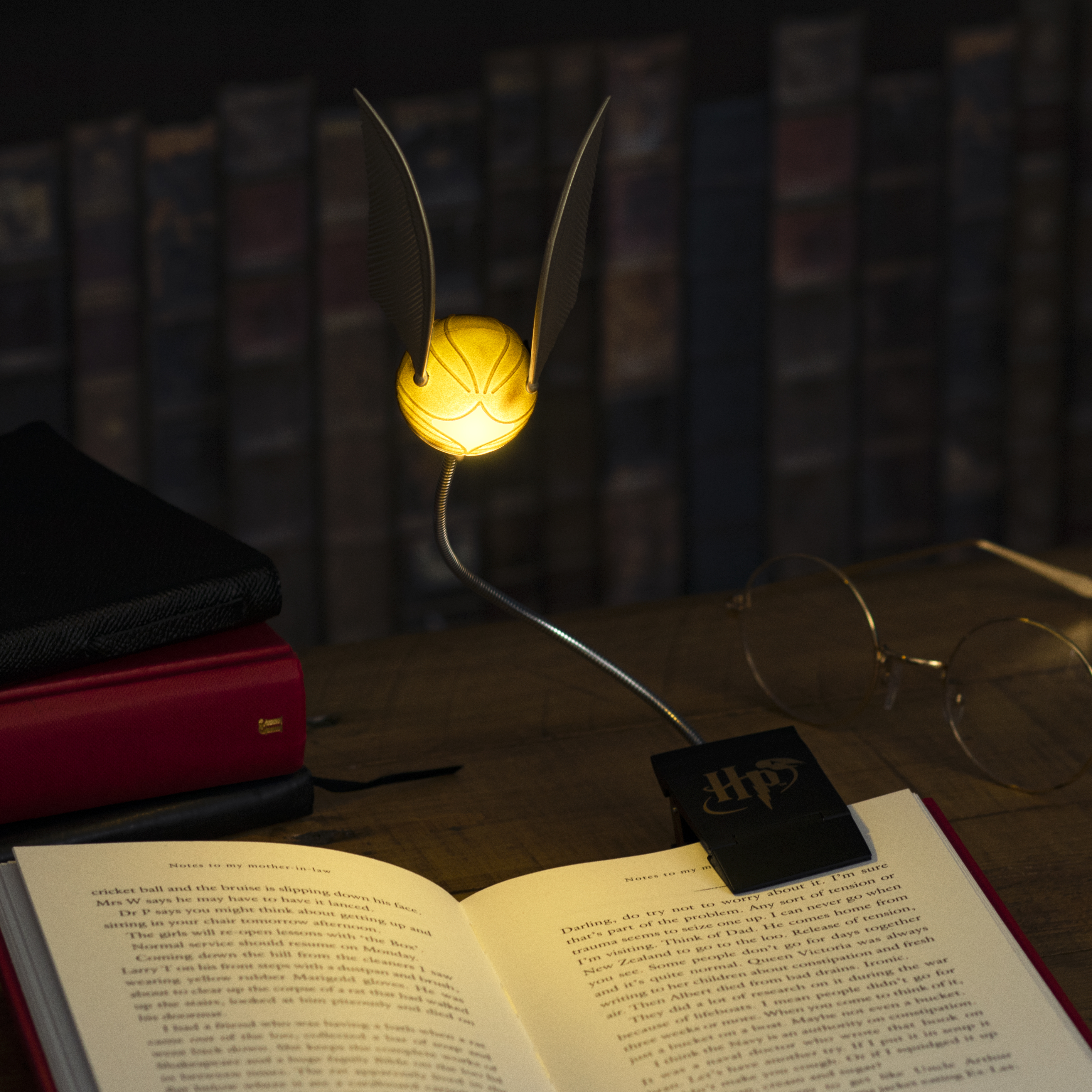 LUGEMISLAMP GOLDEN SNITCH