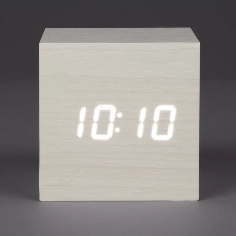 Äratuskell Cube White Click Clock
