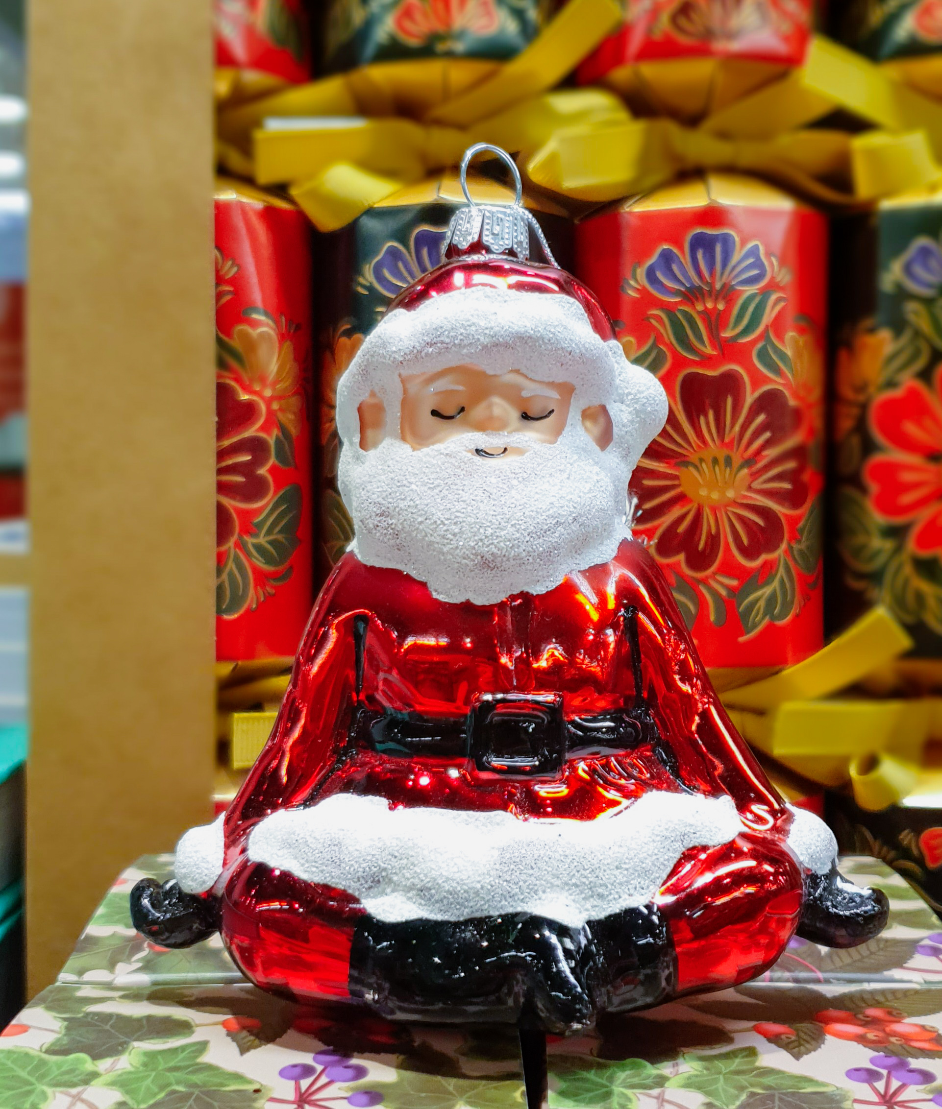 KUUSEEHE YOGA SANTA