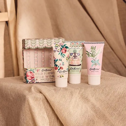 Cath Kidston kätekreemide kinkekomplekt Wild Flowers, 3 x 30ml