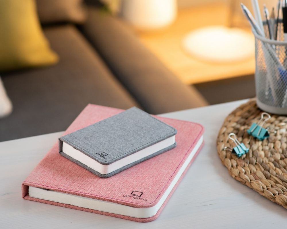VALGUSTI LED SMART BOOK LIGHT GREY LINEN, MINI